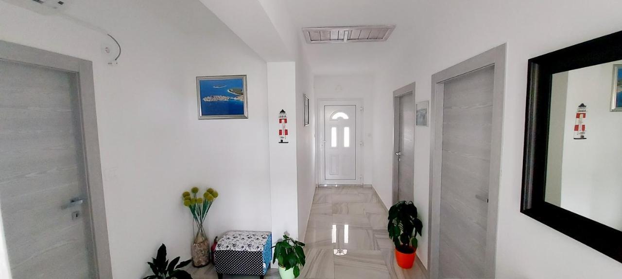 Apartments Primosten, Dolac Exterior foto